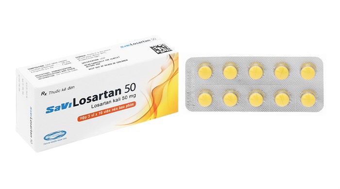 Thuốc huyết áp Savi Losartan có thể được dùng để điều trị với liều lượng bao nhiêu trong một ngày?
